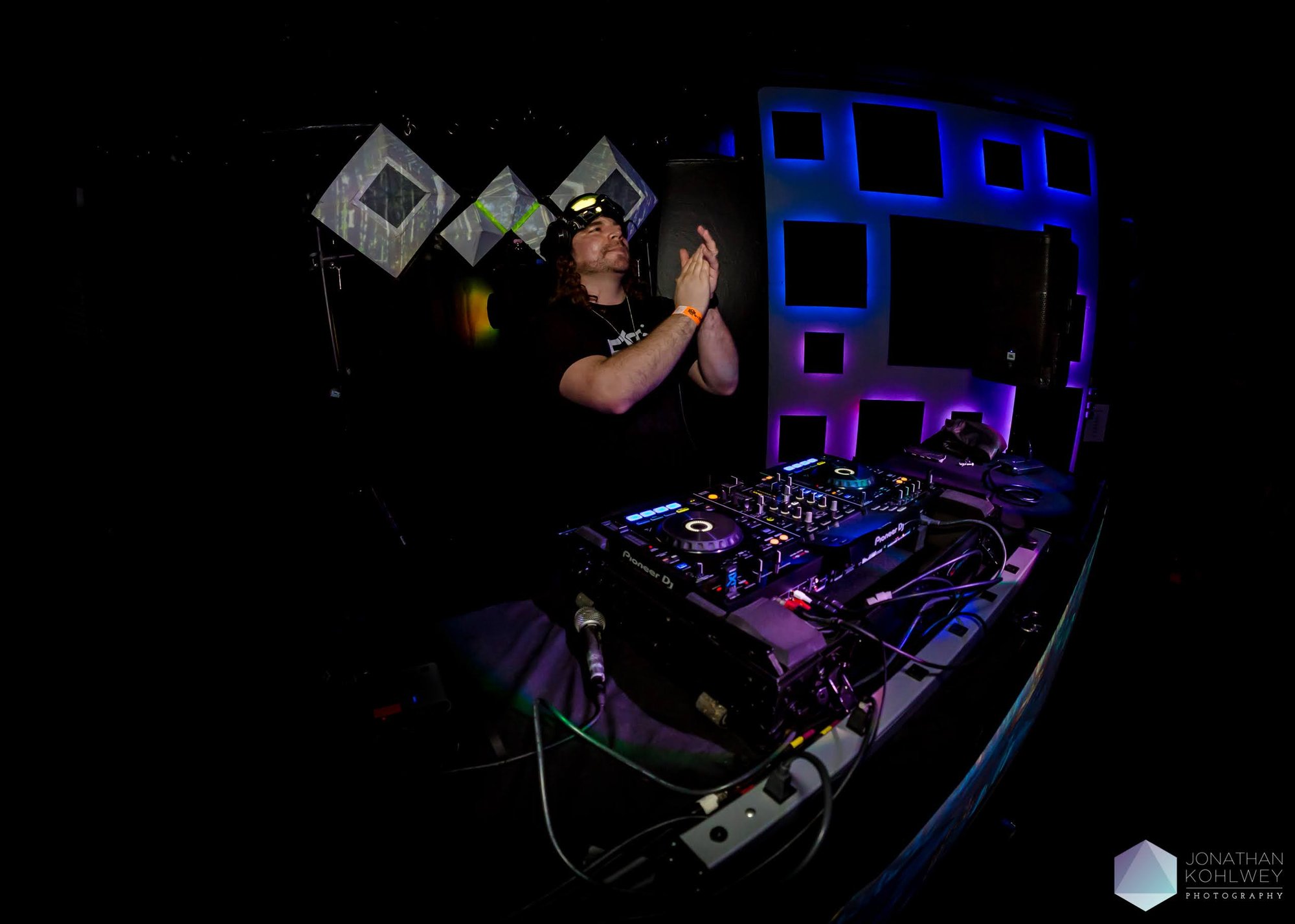 Steezify performing